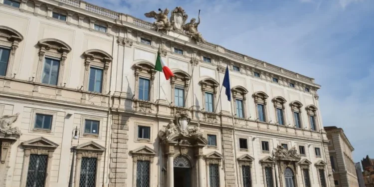 Itália aprova lei que amplia prazos e centraliza pedidos de cidadania em Roma