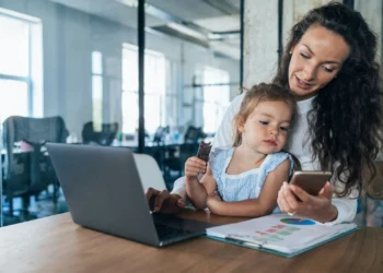 Bônus para Mães de 2025 já está em vigor: €40 por mês para mulheres trabalhadoras