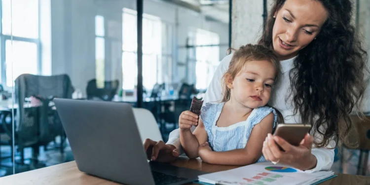 Bônus para Mães de 2025 já está em vigor: €40 por mês para mulheres trabalhadoras