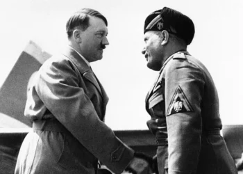 Moda Sob o Regime: Empresas Italianas e a Produção de Uniformes no Período Fascista