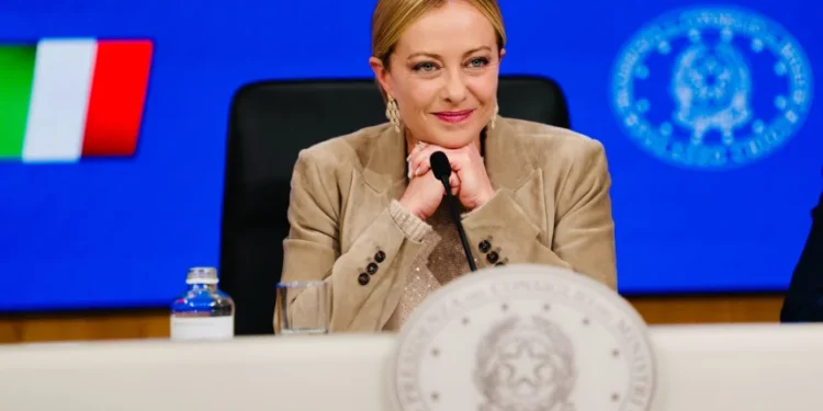 Giorgia Meloni destaca estabilidade e presença internacional da Itália