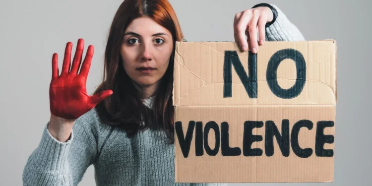 Violência de Gênero: 25 de Novembro e a Violência Contra Mulheres no Mundo