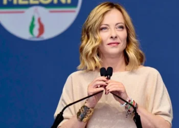 A Economia de 2026 e a Aposta de Meloni no Equilíbrio Fiscal e Eleitoral