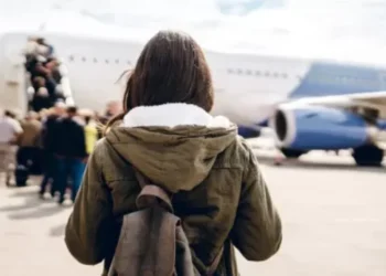 Crise demográfica se agrava: Itália enfrenta êxodo juvenil enquanto natalidade atinge mínimo histórico