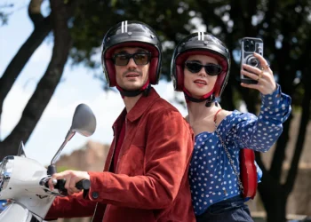 3 equívocos culturais retratados na 5ª temporada de Emily in Paris