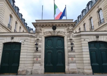 Consulado Geral da Itália em Paris informa 22/12 instabilidade temporária nas linhas telefônicas
