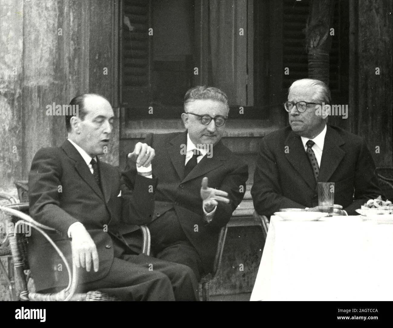 Google Imagens - Italian politician and President of the Republic Giovanni Leone ... - 25/12/2025