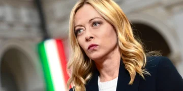 Europa sob pressão: Meloni pede independência militar e política