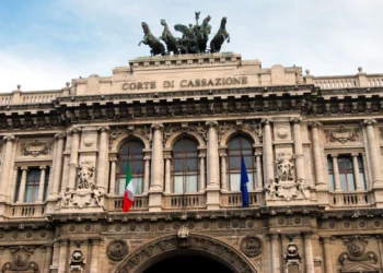 Centralização em Roma: Nova Reforma Pode Levar Milhares de Casos aos Tribunais Italianos, Alertam Especialistas