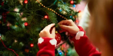 Quando Desmontar a Árvore de Natal? Tradições do 6 de Janeiro, Befana e Curiosidades