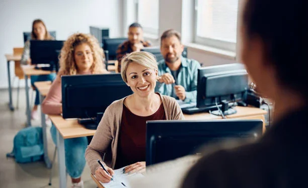 Concurso Público na Itália: Edital Guardia di Finanza Allievi Ufficiali 2026 – Vagas, Inscrição e Provas