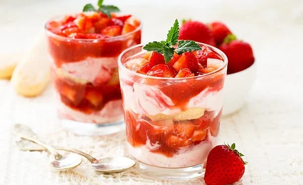 Receita Especial de Tiramisù de Frutas Vermelhas para o Dia de São Valentim