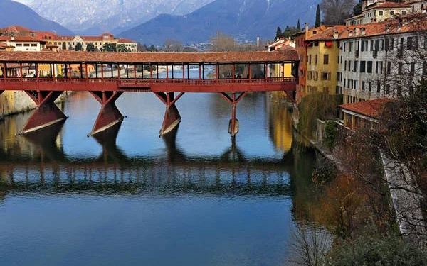 O Que Fazer em Bassano del Grappa: Cultura, Grappa e Natureza no Vêneto
