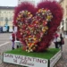 Mais de 2.000 flores celebram o Dia dos Namorados em Piazza San Carlo em Turim