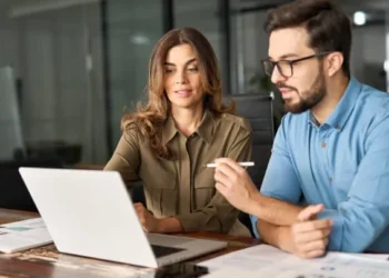 Vale a pena contratar uma consultoria para imigrar para a Itália?